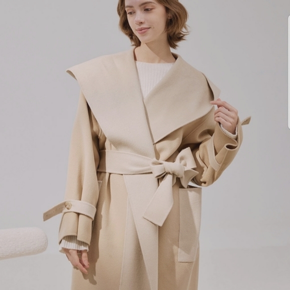 NWT Harmony Belted Wrap 100% Wool Coat (Cream/Beige) - NAP Loungewear
